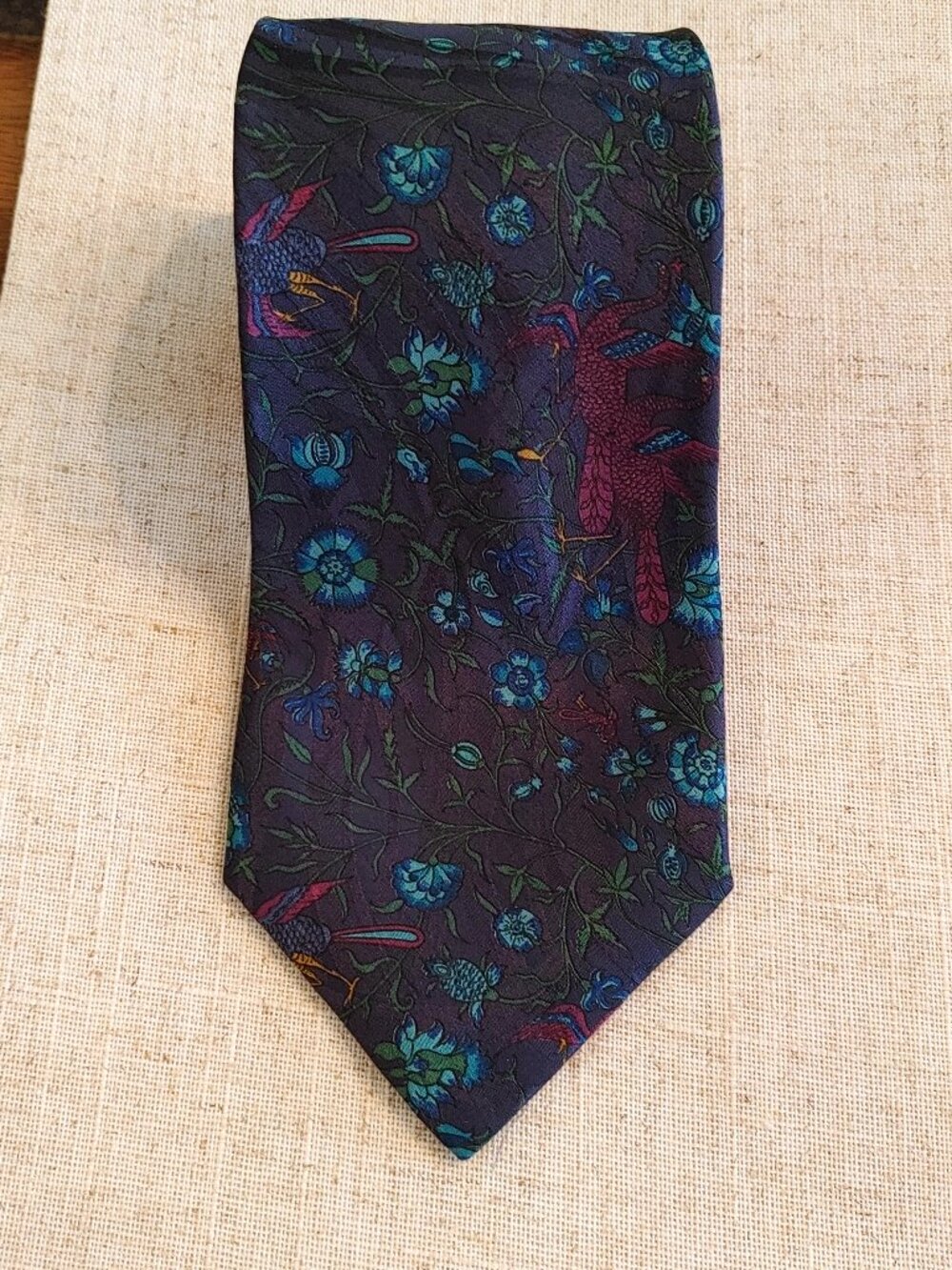 Vintage Nina Ricci Paris 100% Silk Botanical Floral Tie Made in France